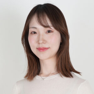 白帆由奈